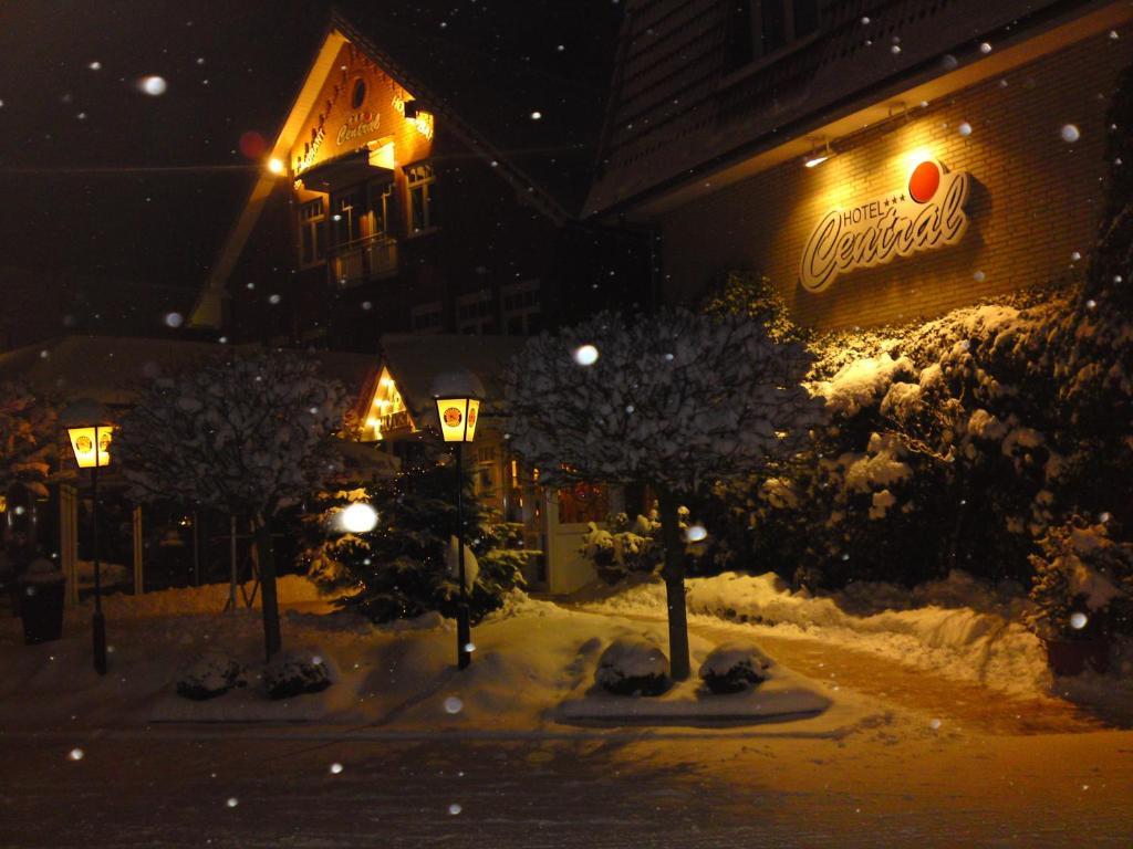 Hotel Central Zeven Exterior photo