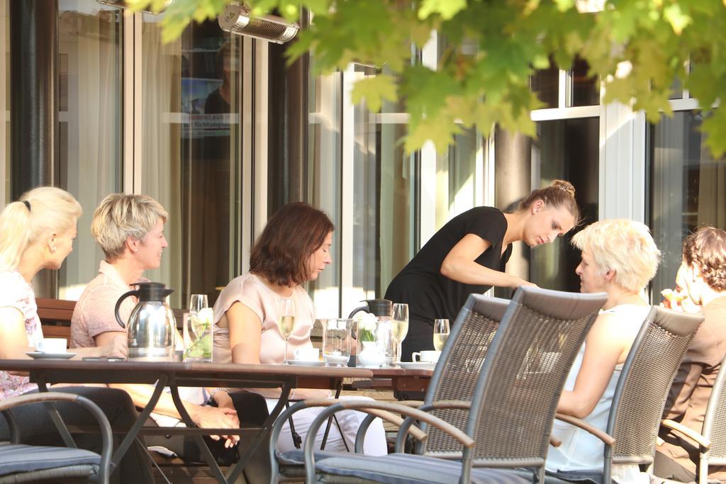 Hotel Central Zeven Exterior photo