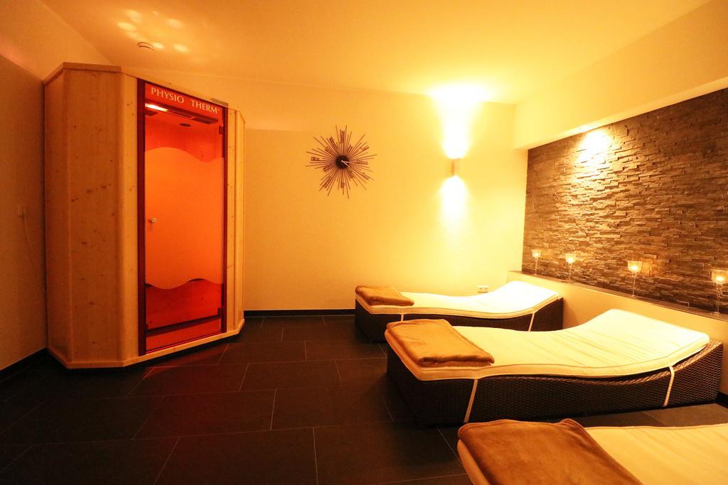Hotel Central Zeven Exterior photo